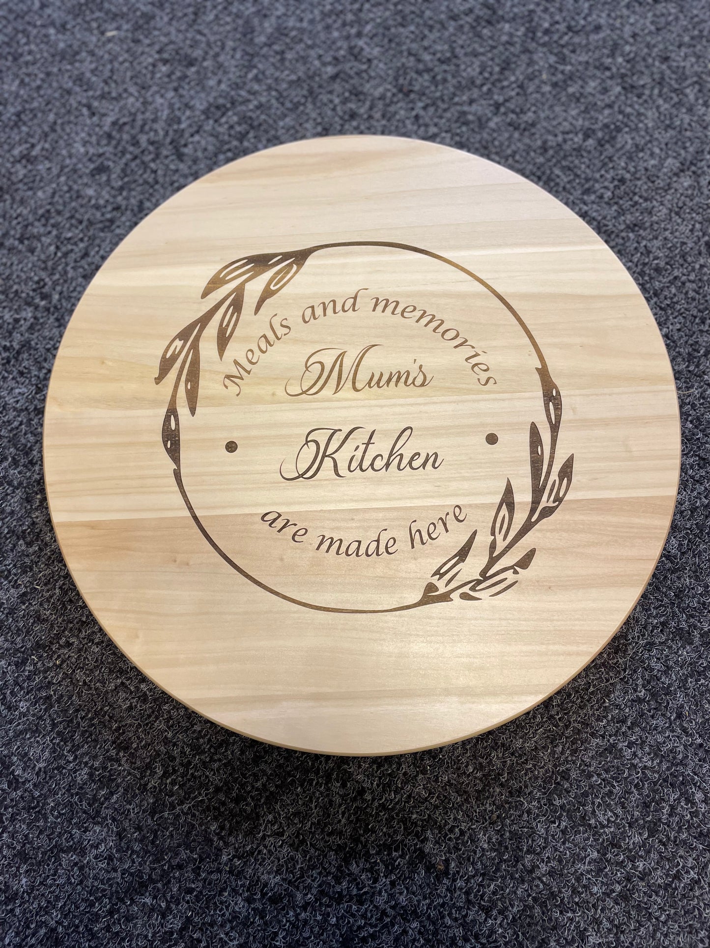 lazy Susan ‘mum’ serving board - Personalised engraved round board - rotating serving board- Mother’s Day gift - mum gift - mum present